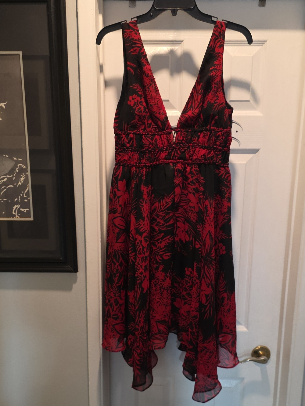 Red and Black Floral V-Neck Women’s Dress